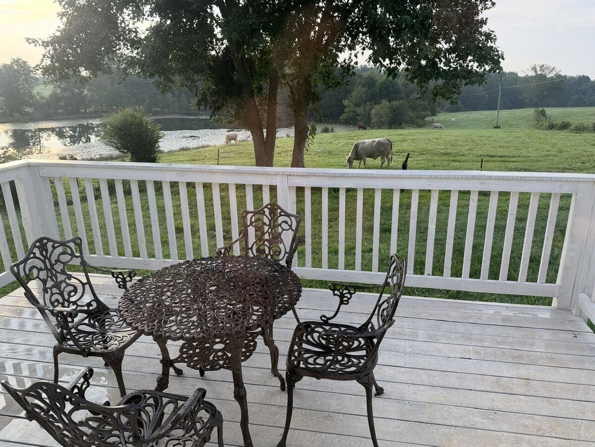 Photo 6 of Pond View provides a quiet privacy just 8 minutes from the airport.