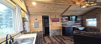 Welcome to your relaxing getaway on the sought after Briggs Lake Chain!