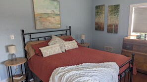 3 bedrooms, free WiFi, bed sheets