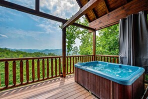 مغطس سبا خارجي