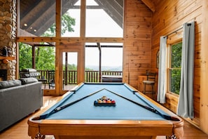 Spielezimmer