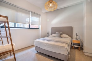 2 bedrooms, Internet, bed sheets