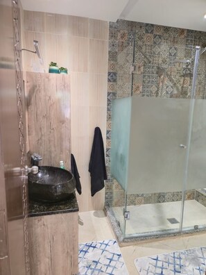 Hair dryer, bidet, towels, soap - Beach villa (Gouvernorat de Sousse)