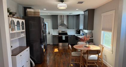 Quaint 2-bedroom house by Caddo Lake.