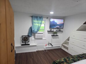4 chambres, fer et planche à repasser, Wi-Fi, draps fournis