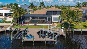 Exterior - Ultimate Cape Coral home with Pool, Gulf Access & Games – Coral Horizon Villa (Cape Coral)