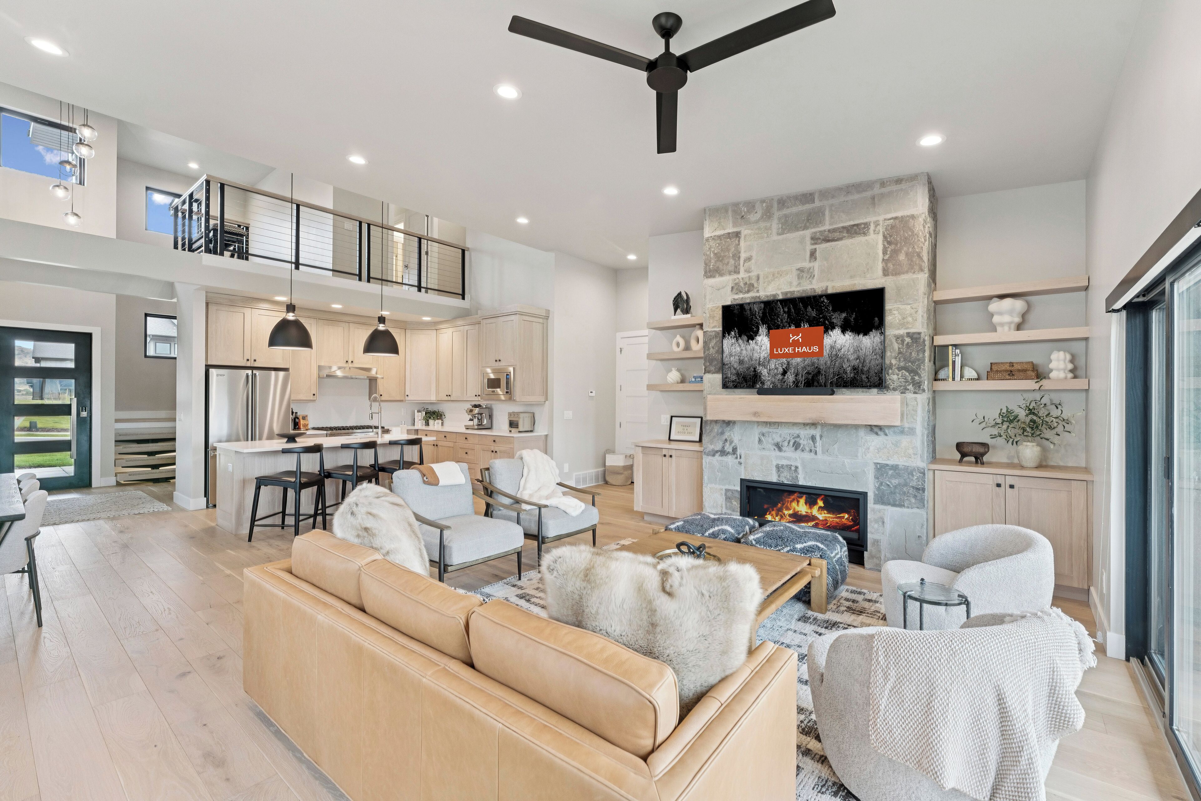 スマートテレビ、暖炉