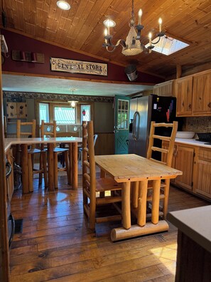 Dining - Rustic cabin near New River Gorge. (Scarbro)