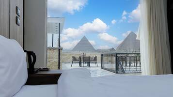 Deluxe Room, 1 Bedroom | Terrace/patio