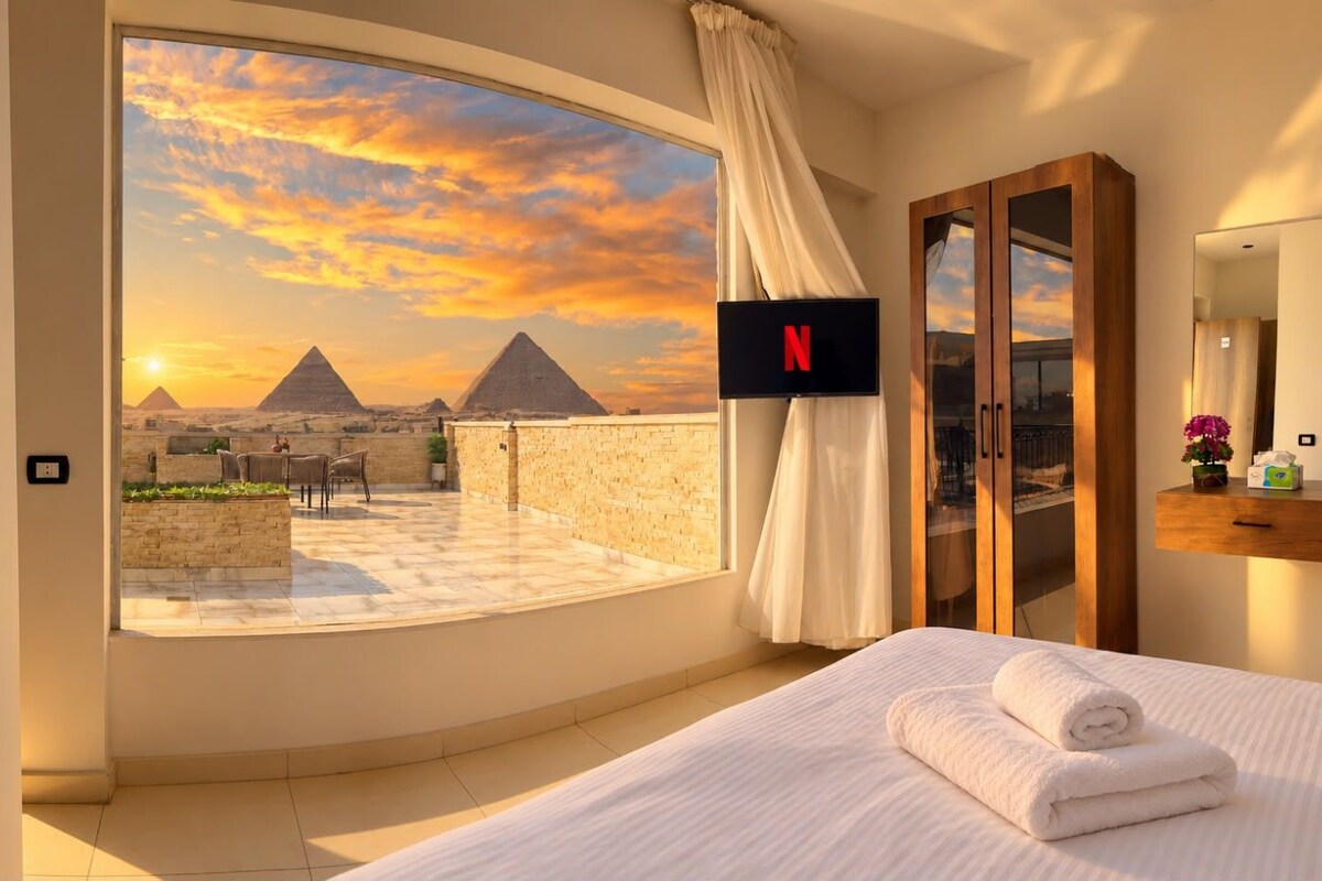 Superior Room | In-room safe, desk, soundproofing, iron/ironing board (on request)