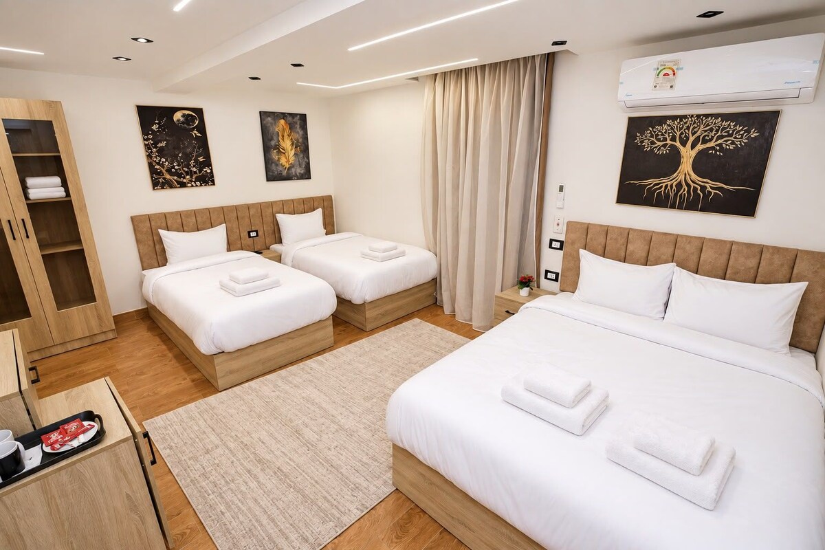 Luxury Triple Room, Mountain View | In-room safe, desk, soundproofing, iron/ironing board (on request)