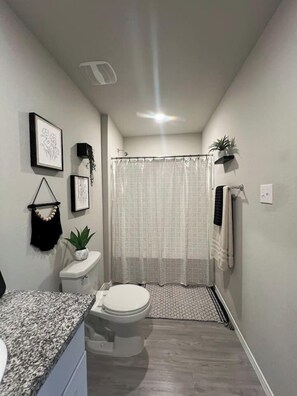 Shower, towels