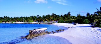 Spacious 5-bedroom building in Wonderful F.Nilandhoo with AC