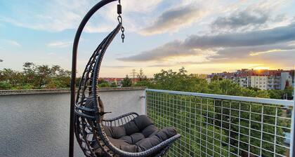 Reja Comfy Elegance Apartment