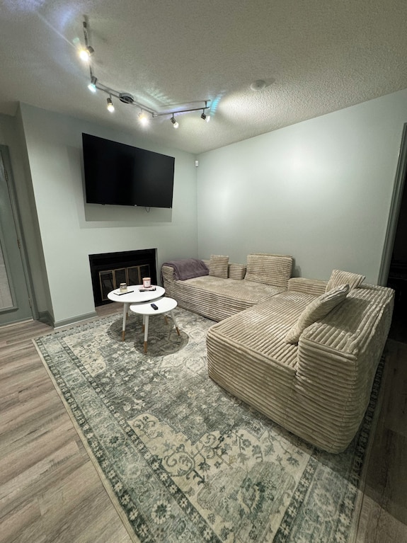 2-bedroom Condo In Cary Nc Fully Furnished, Wifi, Ac, Patio - Apex, NC