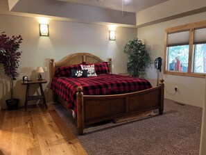 4 bedrooms, free WiFi, bed sheets, wheelchair access