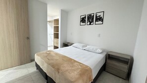 1 bedroom, bed sheets