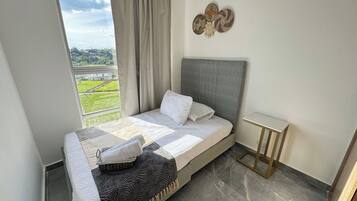 3 bedrooms, WiFi, bed sheets