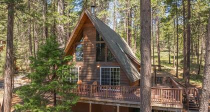 Mama Bear's Cabin- Blue Lake Springs/Bear Valley