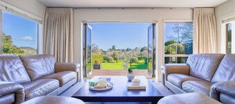 Stunning and Spacious 5-Bedroom Home in Rotorua