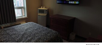 Queensway Motel