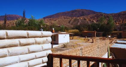 Cabin 5 in Cerro San Martín| Sleeps 5| The heart of the Quebrada, Maimará, Jujuy