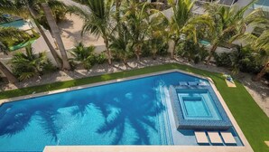 Unclassified image, 4 of 49, button - Thanksgiving availability! Stunning pool home! (Holmes Beach)