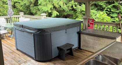 Welcome to Cultus Lake Hide-A-Way