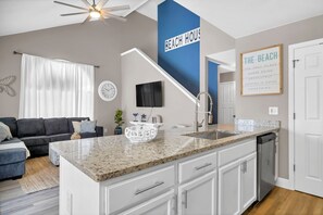 Interior - SandSational Staycation Pet Friendly, Fenced Yard, 6min to the Beach (Navarre Beach)