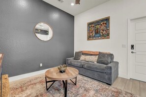 TV connectée, cheminée