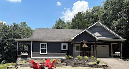 Cottage at Sunnyside/Private/5 Wooded Acres/Garage