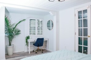 4 bedrooms, desk, iron/ironing board, travel cot