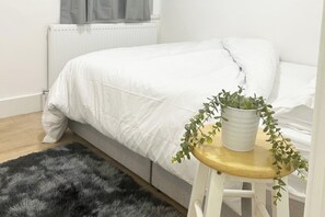 3 habitaciones y ropa de cama 