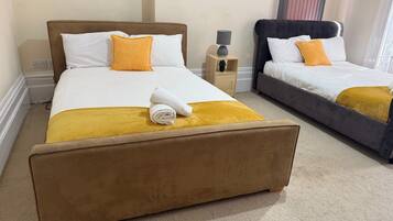 WiFi, bed sheets