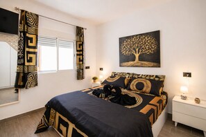 1 habitación, tabla de planchar con plancha, wifi y ropa de cama 
