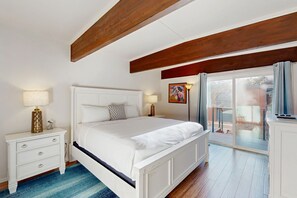 3 bedrooms, internet, bed sheets