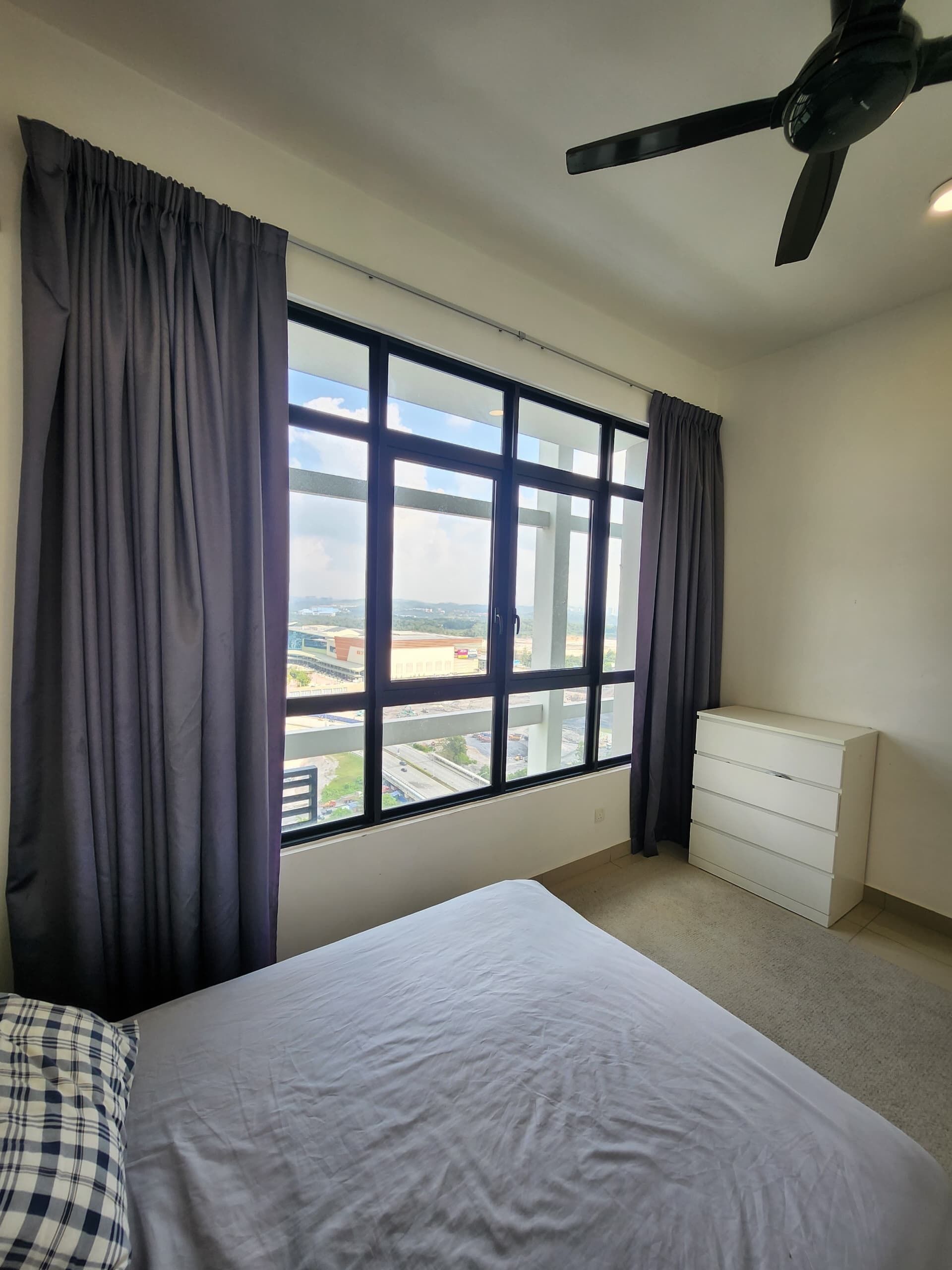 3 bedrooms, iron/ironing board, WiFi