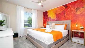 Laptop workspace, free WiFi