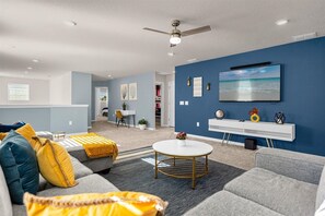 Comfort Twin Room | Living room