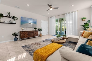 Deluxe Room | Living area