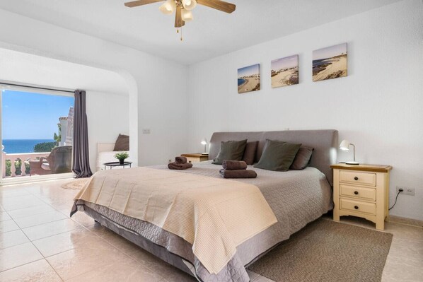 Imagen sin descripción, 1 de 25, botón