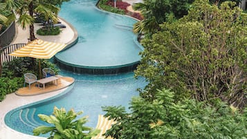 Piscine extérieure