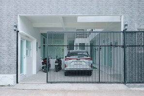 Quầy tiếp tân