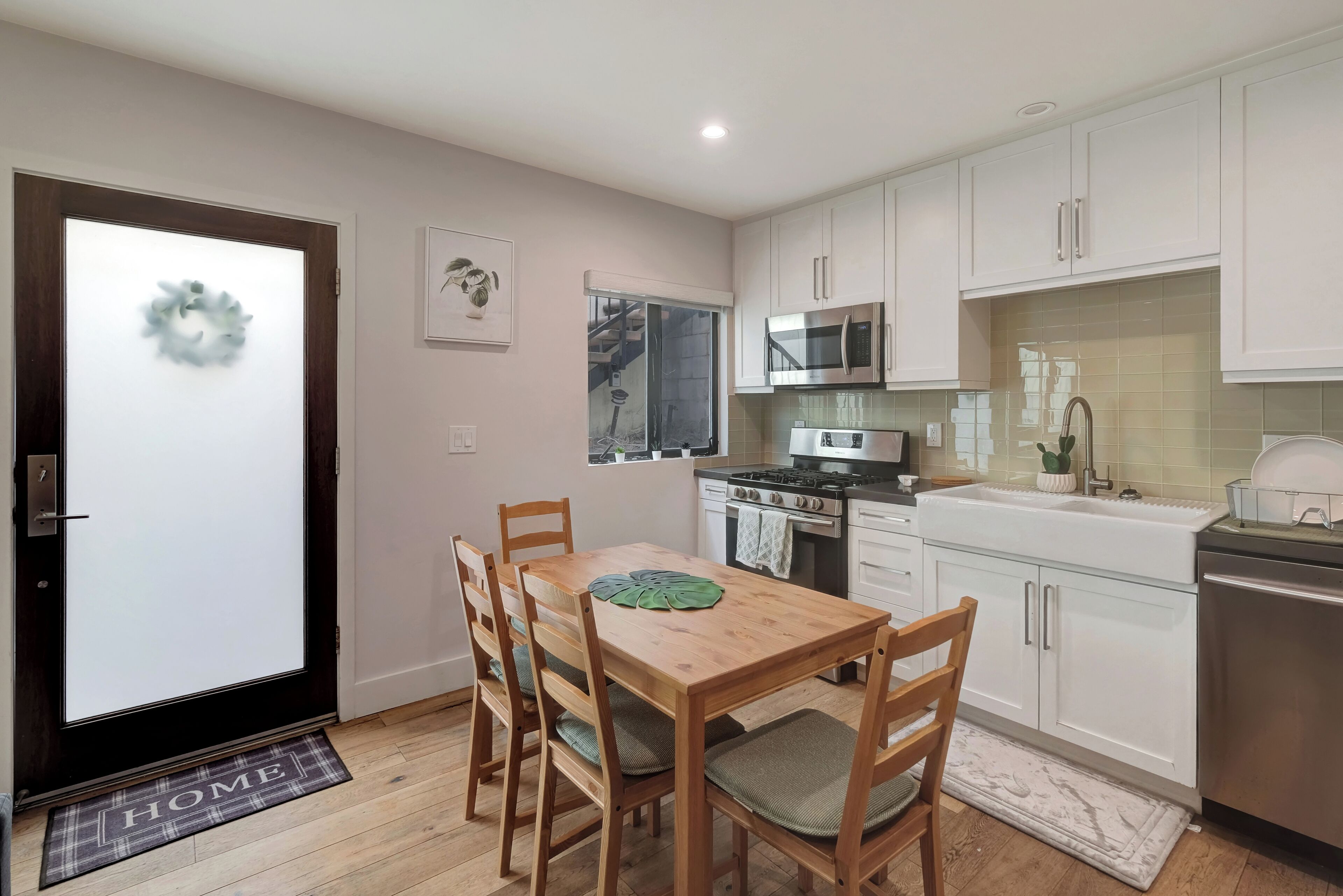 Microwave, oven, stovetop, dishwasher
