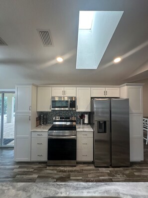 Microwave, oven, stovetop, dishwasher