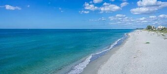 Beautifully updated canal waterfront 3/2 house with heated pool in Rotonda West.