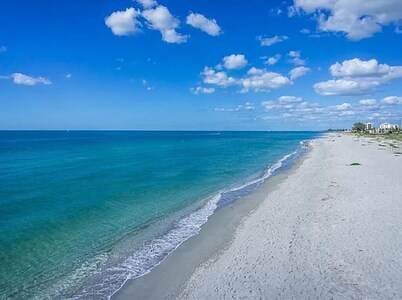 Beautifully updated canal waterfront 3/2 house with heated pool in Rotonda West.