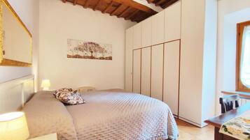 1 habitación, wifi y ropa de cama