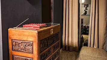 Quarto casal superior, vista para o jardim | Wi-Fi de cortesia