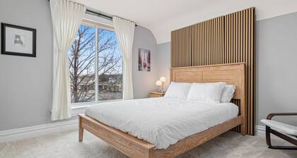 Soothing Modernized 3-bedroom house in Saint Paul 4k TV w bubble hockey!